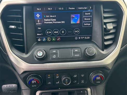 Used 2020 GMC Acadia SLT image 30