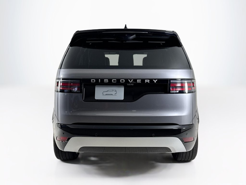New 2026 Land Rover Discovery Limited Edition AWD/4WD image 4