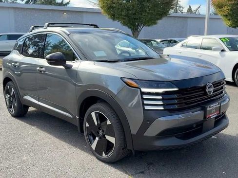 New 2026 Nissan Kicks SR w/ SR Premium Package image 5