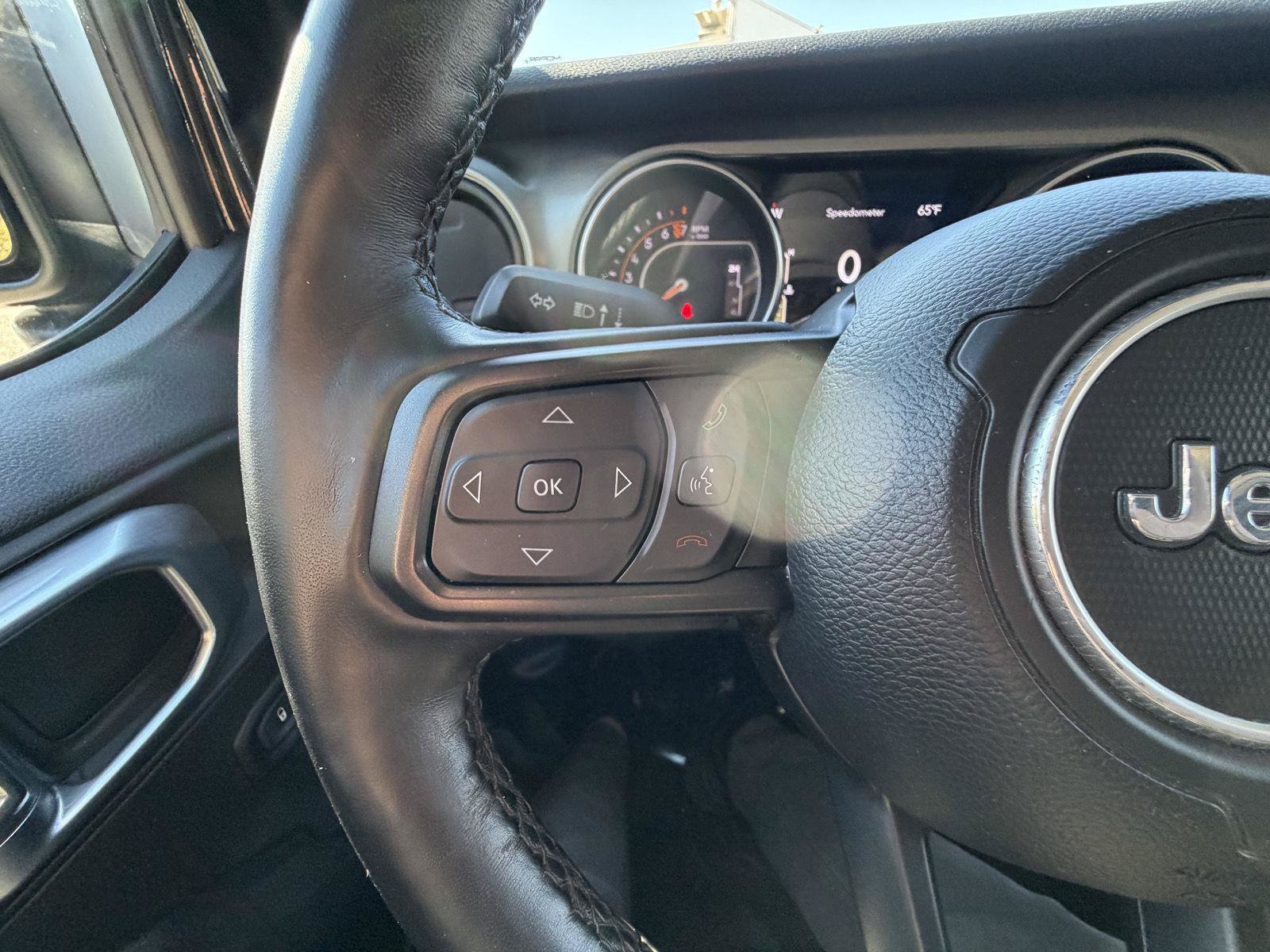 Used 2021 Jeep Gladiator Sport AWD/4WD image 19