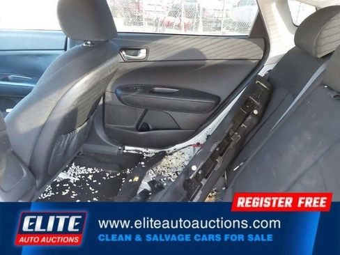 Used 2018 Kia Optima LX image 37
