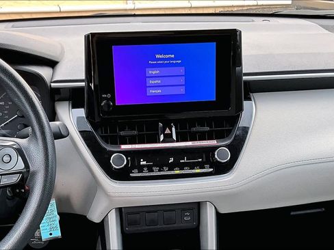 Certified 2024 Toyota Corolla Cross L image 6