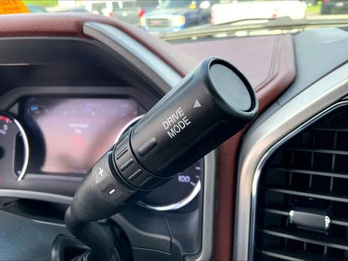 Used 2022 Ford F250 Platinum w/ Tremor Off-Road Package image 32