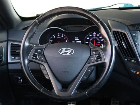 Used 2016 Hyundai Veloster Turbo image 25
