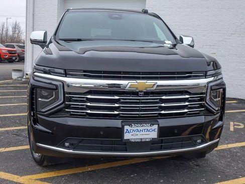 New 2026 Chevrolet Suburban Premier AWD/4WD image 12