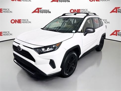 Certified 2019 Toyota RAV4 LE image 3