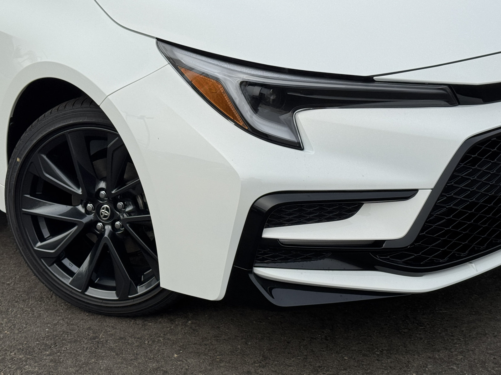 New 2027 Toyota Corolla SE FWD image 10