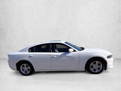 Used 2022 Dodge Charger SXT w/ Leather Interior Group image 5