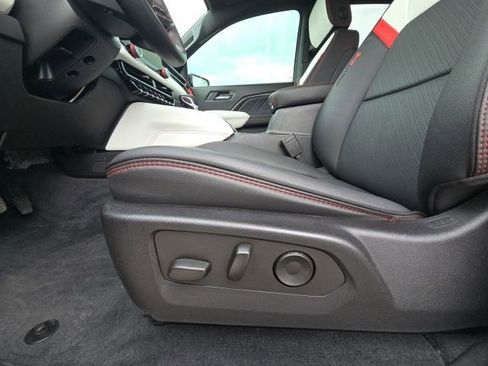 Used 2023 GMC Canyon AT4X image 21