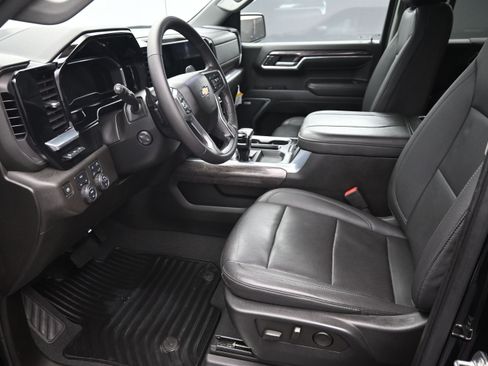 Certified 2023 Chevrolet Silverado 1500 LTZ w/ Technology Package AWD/4WD image 9