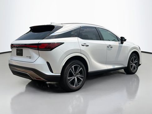 Certified 2024 Lexus RX 350 Premium w/ Convenience Package AWD/4WD image 2