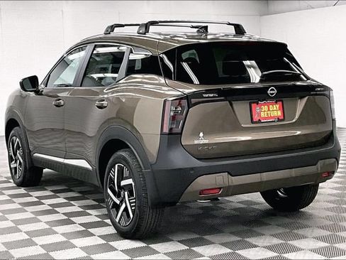 New 2026 Nissan Kicks SV w/ Cold Weather Package FWD image 4