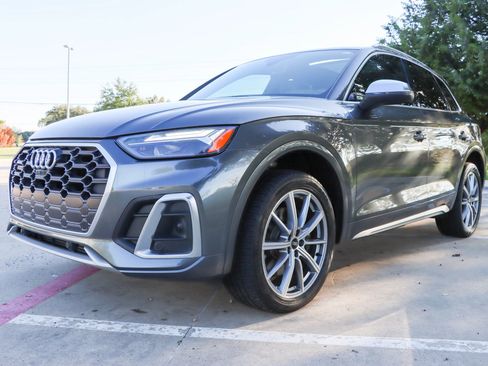 Used 2021 Audi SQ5 Premium Plus w/ Premium Plus Package image 3