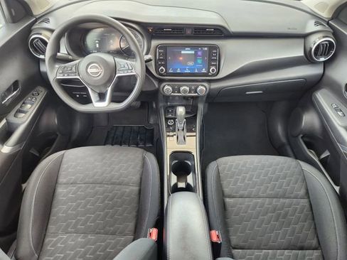 Used 2024 Nissan Kicks SV FWD image 20