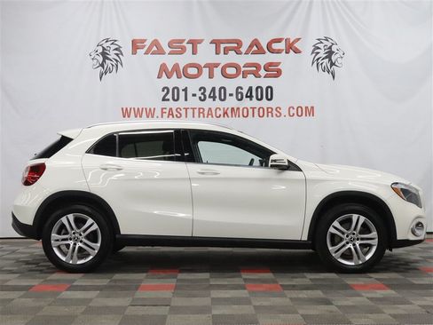 Used 2018 Mercedes-Benz GLA 250 4MATIC image 4