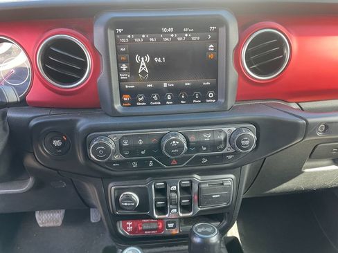 Used 2020 Jeep Wrangler Unlimited Rubicon w/ Dual Top Group AWD/4WD image 20