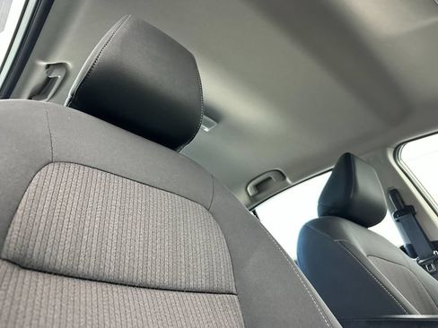 Used 2025 Nissan Altima 2.5 SV FWD image 15