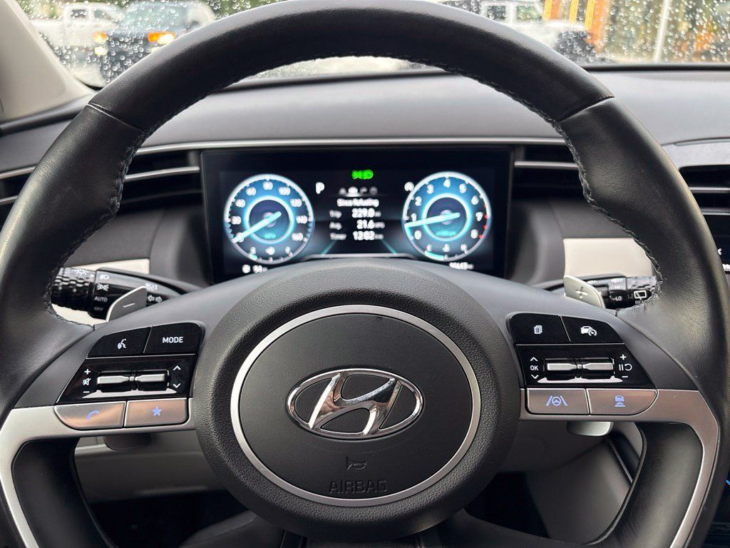 Used 2024 Hyundai Tucson Limited AWD/4WD image 16