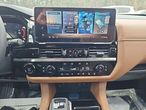 New 2026 Nissan Pathfinder Platinum FWD image 25