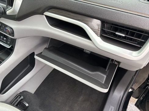 Used 2020 GMC Terrain SLT image 42