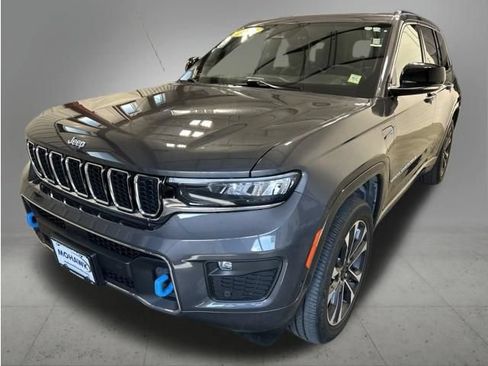 Used 2023 Jeep Grand Cherokee Overland w/ Luxury Tech Group IV AWD/4WD image 1