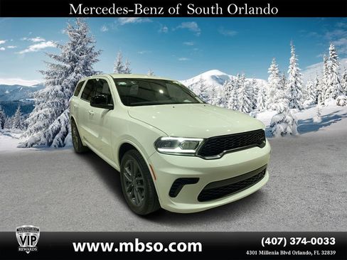 Used 2023 Dodge Durango GT image 1