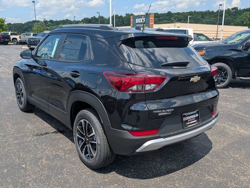 New 2026 Chevrolet TrailBlazer LT w/ Driver Confidence Package FWD image 5