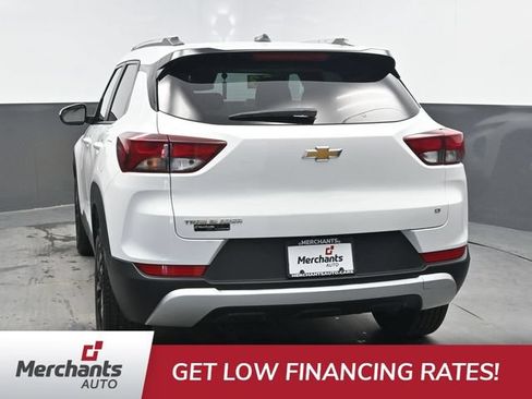 Used 2023 Chevrolet TrailBlazer LT w/ Convenience Package FWD image 5