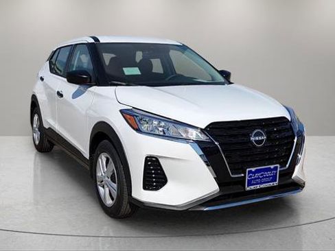 Certified 2025 Nissan Kicks Play S FWD image 1