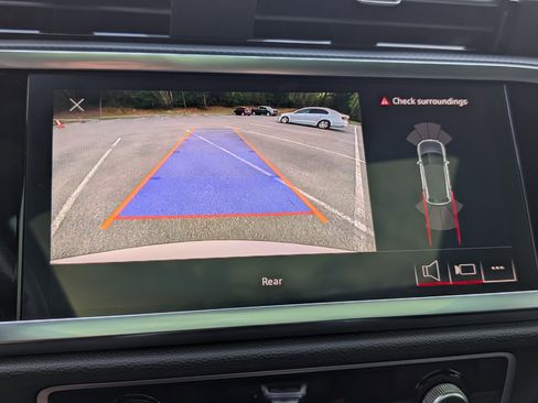 Used 2023 Audi Q3 2.0T Premium image 27