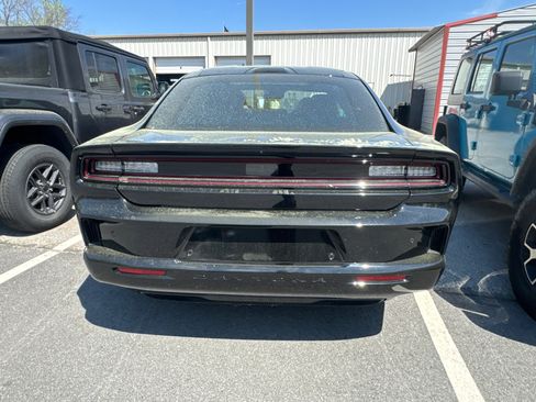 Used 2025 Dodge Charger R/T w/ Quick Order Package 25M R/T image 5
