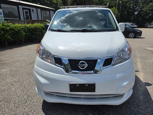 Used 2018 Nissan NV200 SV w/ Navigation Package FWD image 2