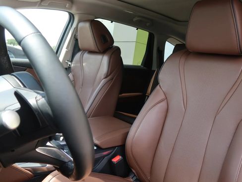 Used 2024 Acura MDX w/ Advance Package AWD/4WD image 17
