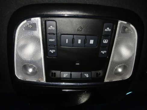 Used 2021 Chrysler 300 S w/ Popular Equipment Group RWD image 42