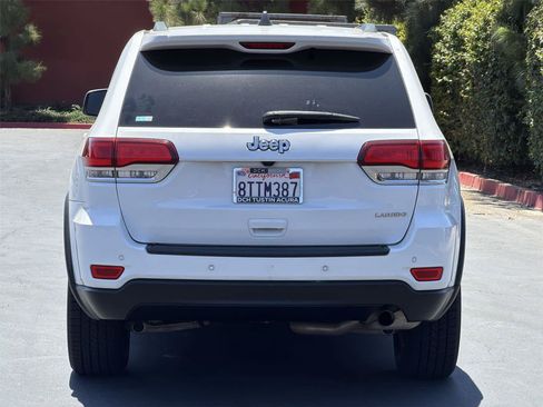 Used 2021 Jeep Grand Cherokee Laredo RWD image 6