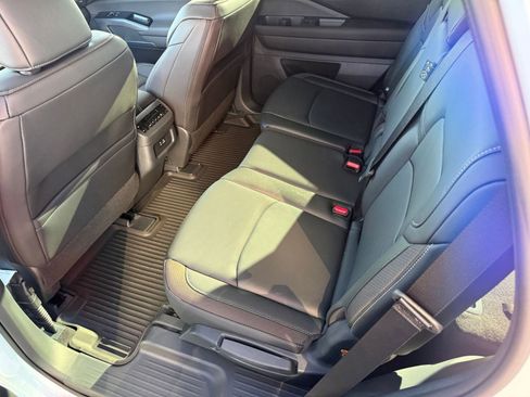 New 2025 Nissan Pathfinder SL image 21