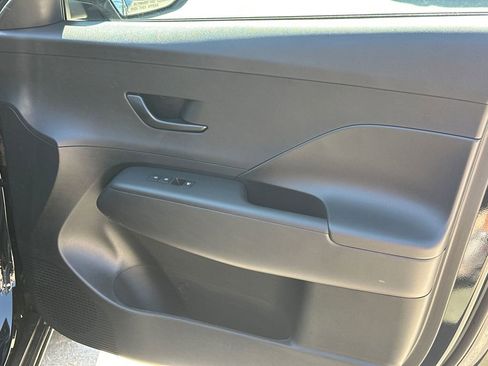 New 2026 Hyundai Kona SE image 14