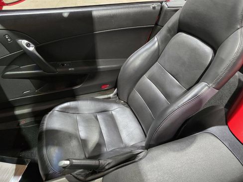 Used 2007 Chevrolet Corvette Convertible w/ Preferred Equipment Group image 37