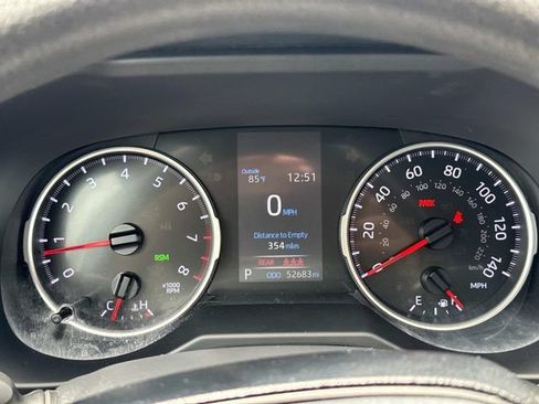 Used 2021 Toyota RAV4 XLE AWD/4WD image 24