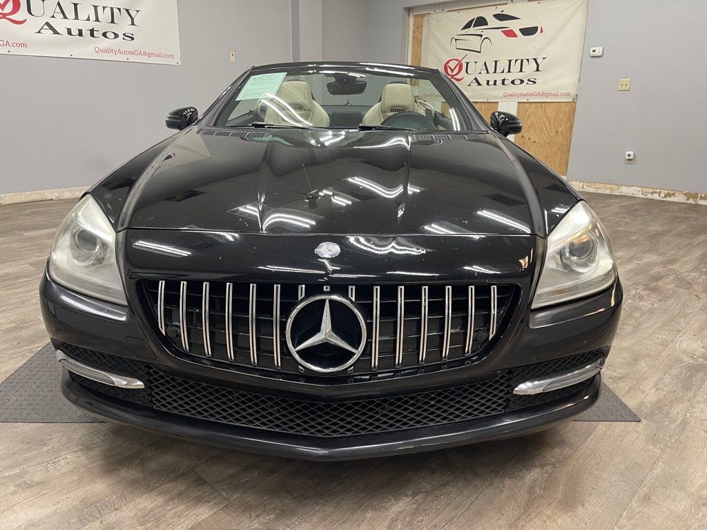 Used 2013 Mercedes-Benz SLK 250 image 3