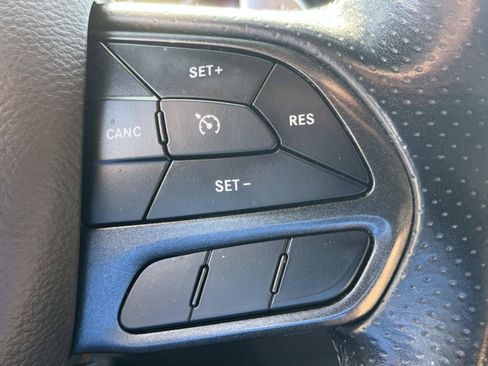 Used 2022 Dodge Challenger GT RWD image 27