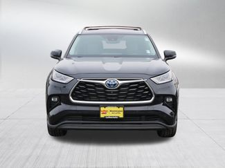 Used 2022 Toyota Highlander Limited video 2