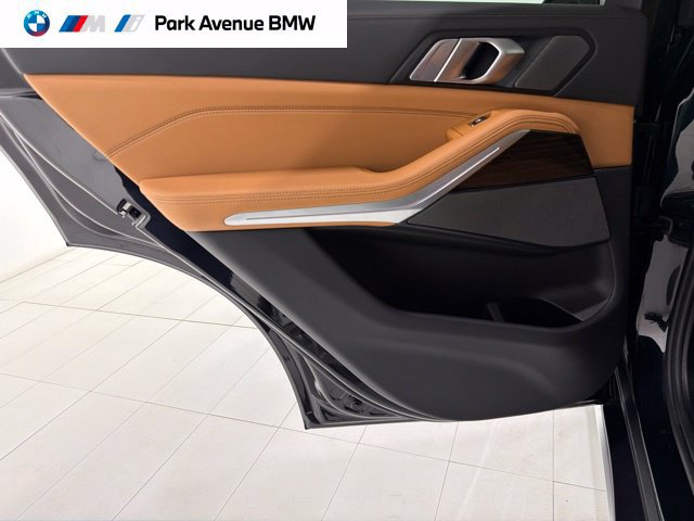 Certified 2024 BMW X5 xDrive40i w/ Premium Package AWD/4WD image 15