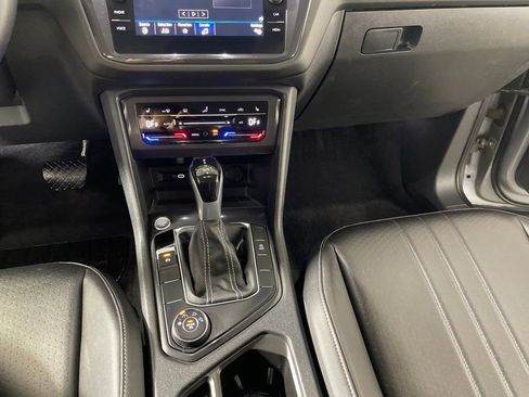 Certified 2022 Volkswagen Tiguan SE AWD/4WD image 16