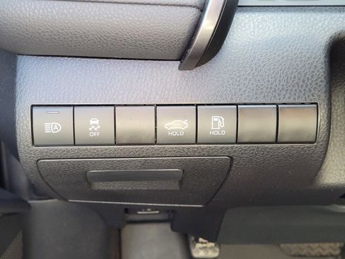 Used 2022 Toyota Camry SE image 17