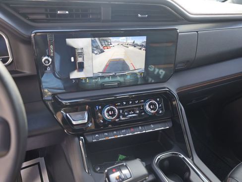 Used 2023 GMC Sierra 1500 AT4 w/ Technology Package image 15