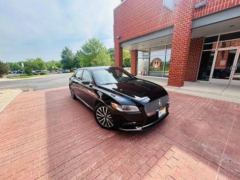 Used 2018 Lincoln Continental Select w/ Continental Climate Package AWD/4WD image 1