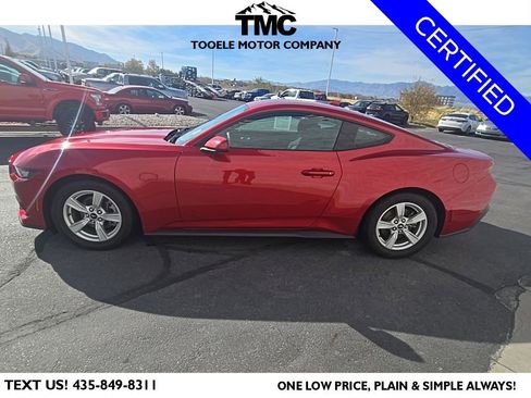 Used 2024 Ford Mustang Coupe image 6