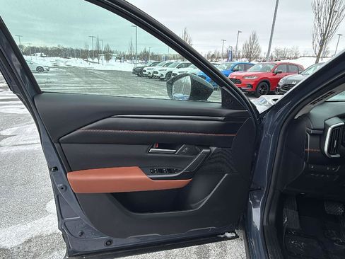 Used 2024 MAZDA CX-50 Meridian Edition image 25