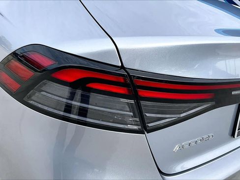 Used 2025 Honda Accord SE image 28